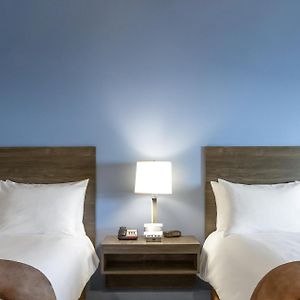 Queen Room Two Queen Beds Mobility Accessible
